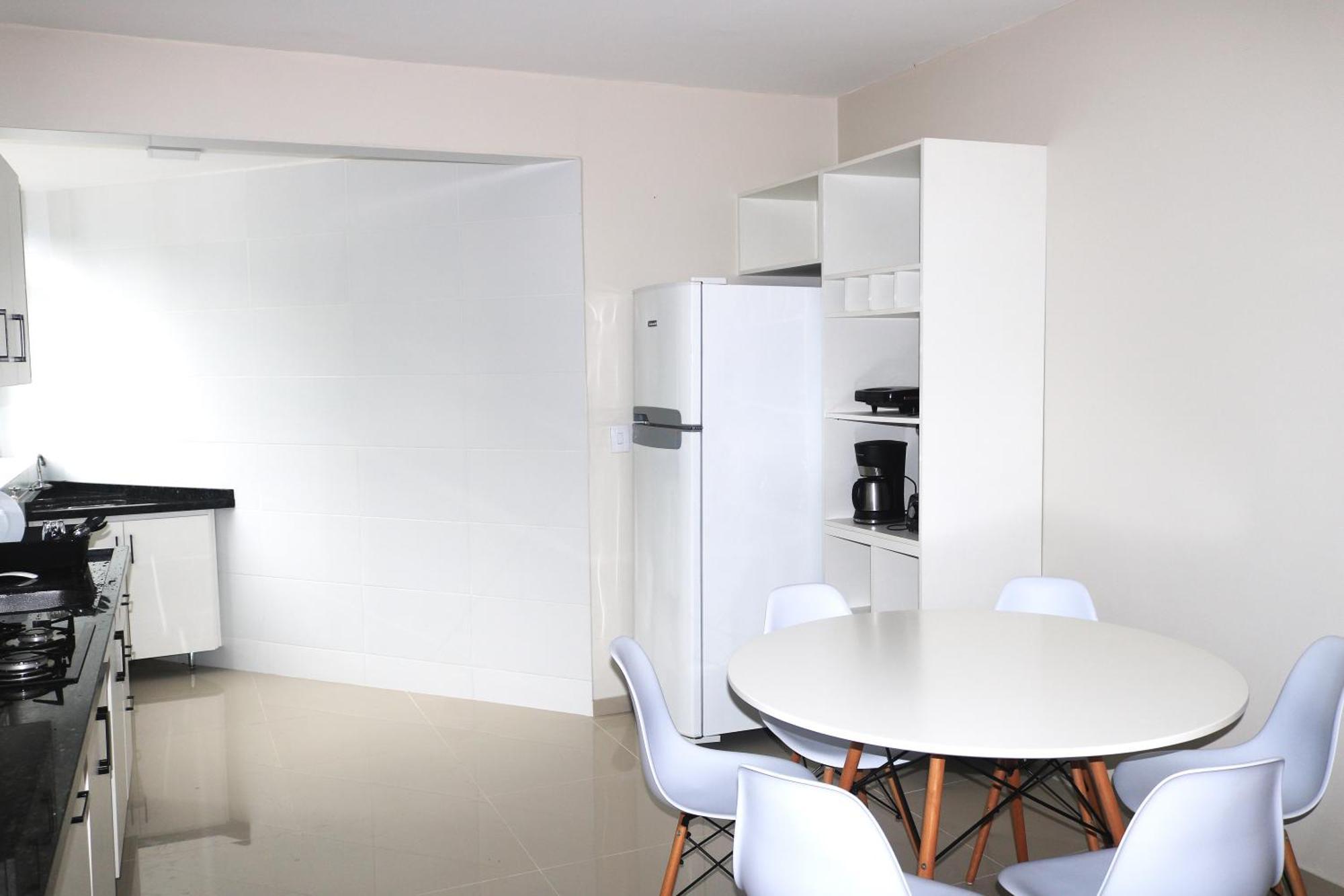Apartment Em *