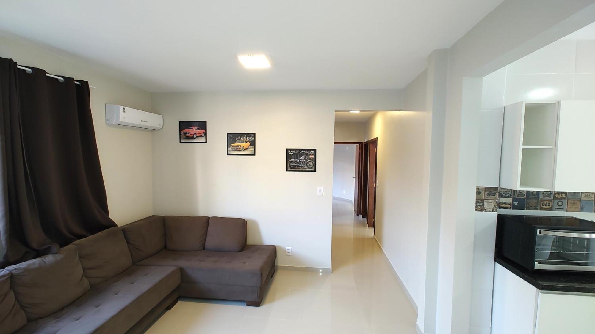 Em Apartment *